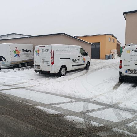 Bild enthält, Moving Van, Transportation, Van, Vehicle, License Plate, Person