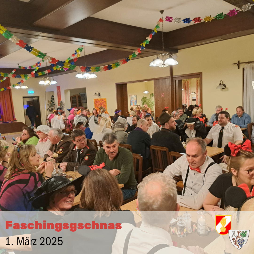 Bild enthält, Cafeteria, Restaurant, People, Person, Adult, Female, Woman, Boy, Child, Male