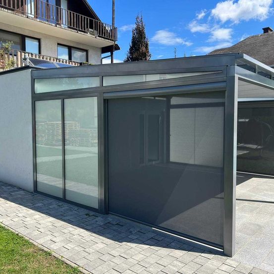 Bild enthält, Outdoors, Dugout, Sport, Building