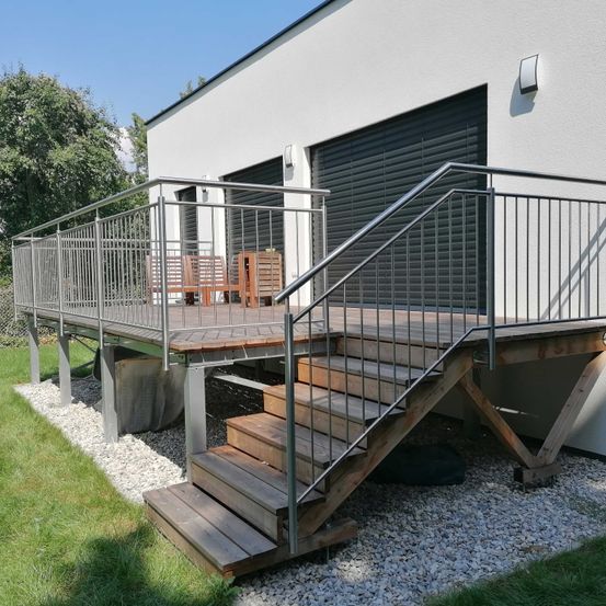 Bild enthält, Interior Design, Wood, Bridge, Housing, Hardwood, Stained Wood