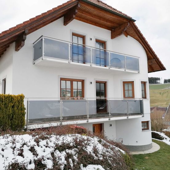 Bild enthält, Architecture, Balcony, Building, Housing, House, Villa