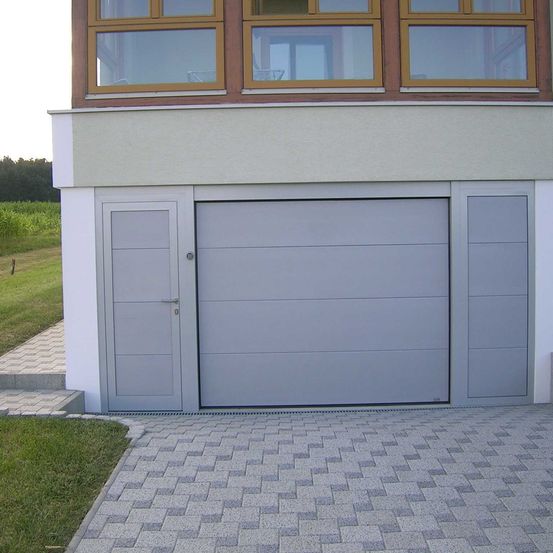 Bild enthält, Garage, Indoors