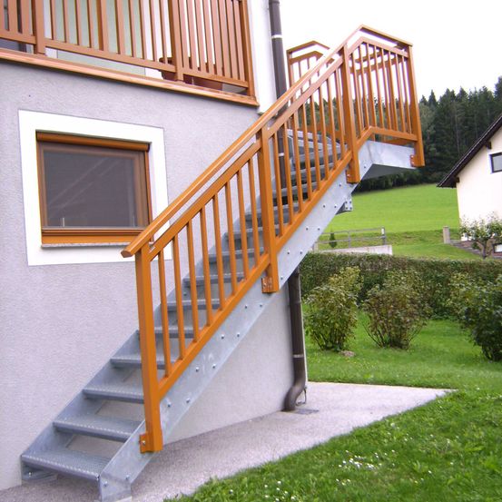 Bild enthält, Handrail, Building, House, Housing, Staircase, Railing, Machine, Ramp