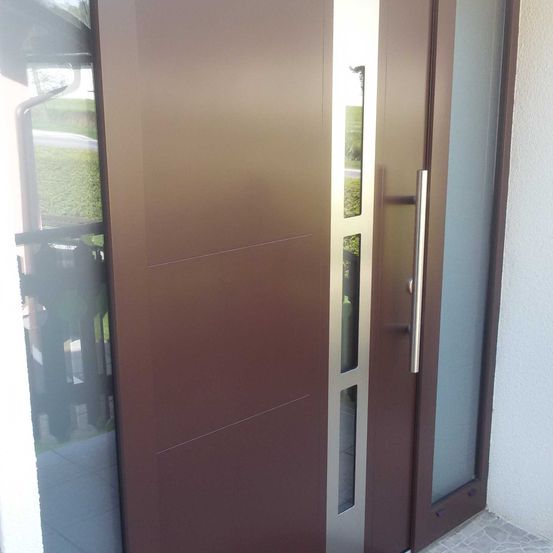 Bild enthält, Door, Sliding Door, Floor, Indoors, Interior Design, Building, Housing