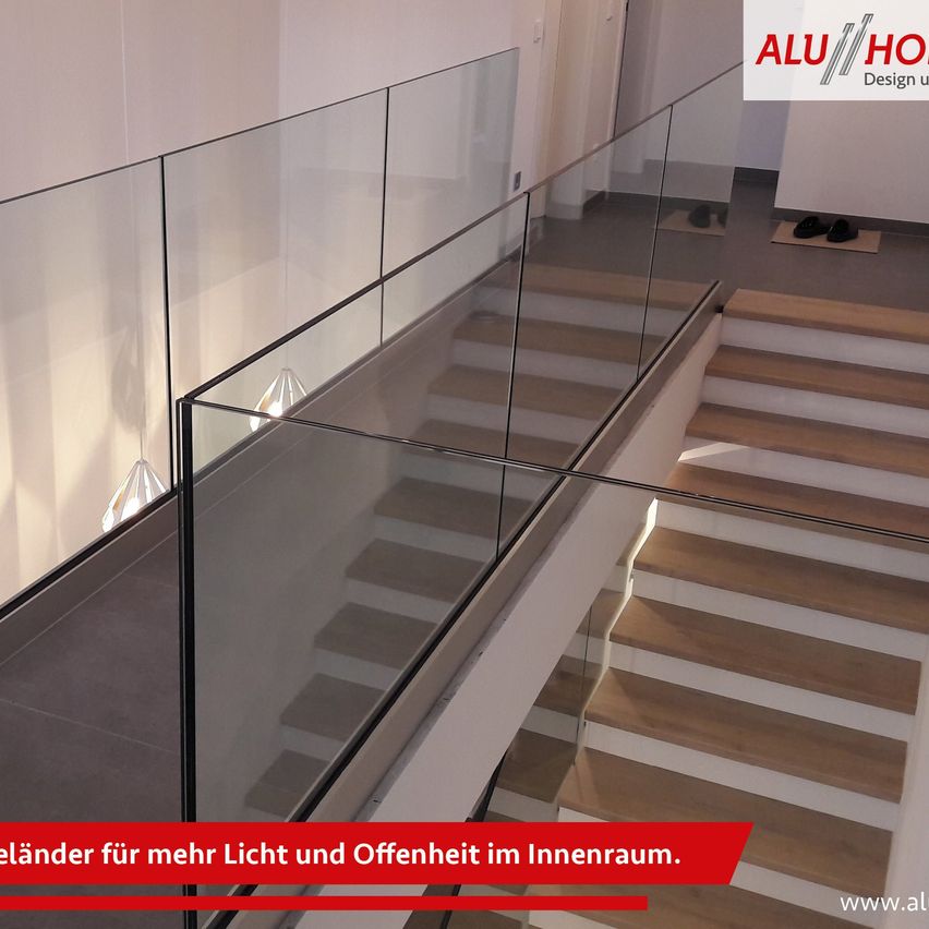 Indoor-Glasgeländer für mehr Licht und Offenheit im Innenraum.