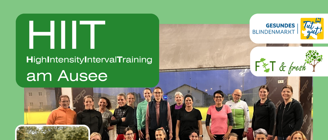 Ein Flyer über einen Fitnesskurs namens HIIT. Es zeigt ein Gruppenfoto der Teilnehmer und erwähnt Kursdaten, Anmeldedetails und eine Gebühr.