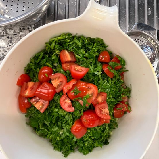 Bild enthält, Food, Food Presentation, Plate, Cilantro