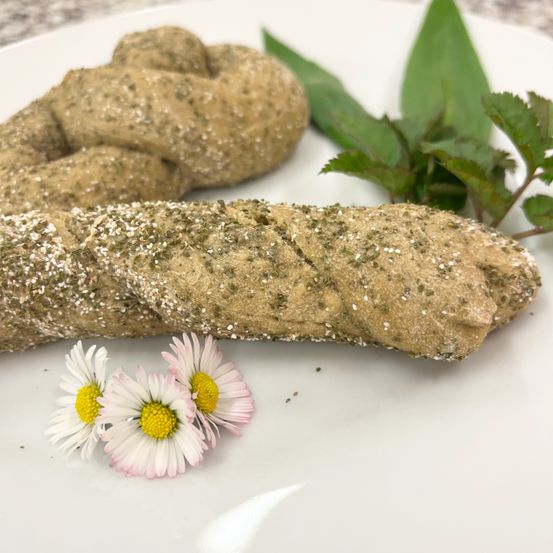 Bild enthält, Food, Food Presentation, Bread, Daisy, Flower, Plant