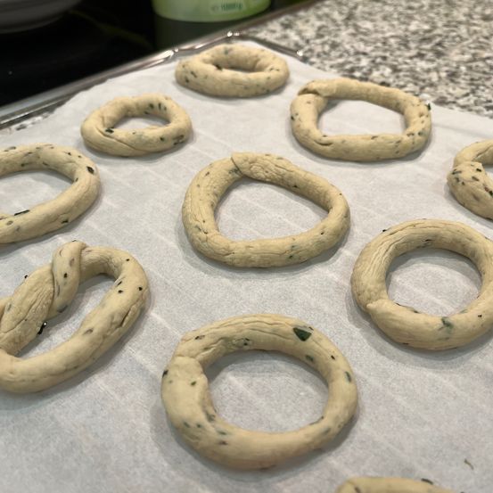 Bild enthält, Bread, Food, Animal, Reptile, Snake