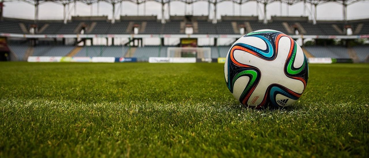 Bild enthält, Ball, Football, Soccer, Soccer Ball, Sport, Field