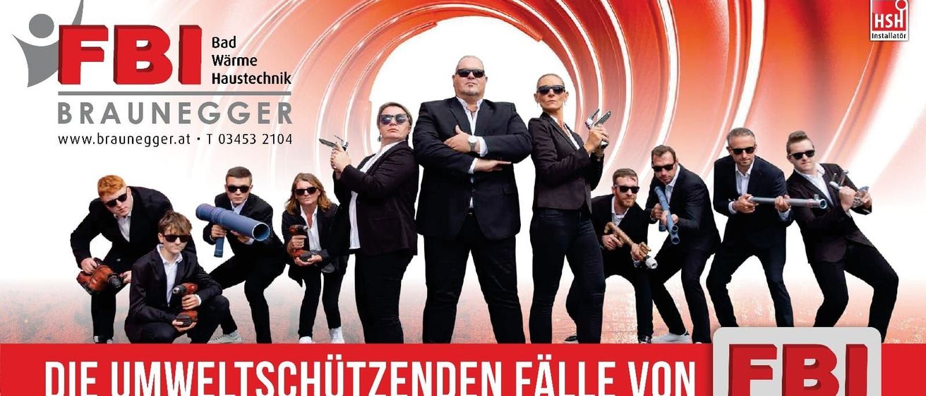 Bild enthält, Advertisement, Poster, People, Person, Adult, Male, Man, Baton, Formal Wear, Suit