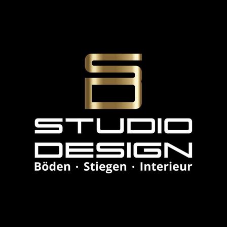 Das Studio Design Logo zeigt ein goldenes 'S' mit dem Schriftzug 'Studio Design' in Weiß, darunter sind die Dienstleistungen: Böden, Stiegen und Inneneinrichtung.