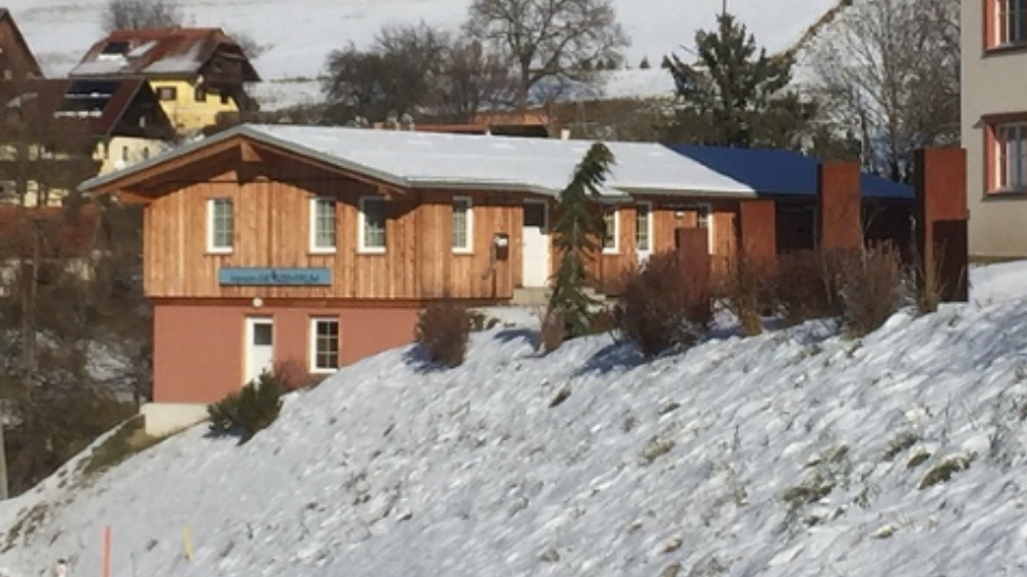 v1_migrated_image_98049010