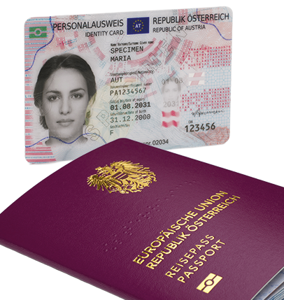Ein österreichischer Reisepass und Personalausweis mit dem Foto einer Frau. Der Ausweis trägt 'PERSONALRAUSWEIS' und 'REPUBLIK OSTERREICH'. Der Pass zeigt 'EUROPÄISCHE UNION REPUBLIK OSTERREICH REISEPASS PASSPORT'. Beide haben goldene Logos und Texte.