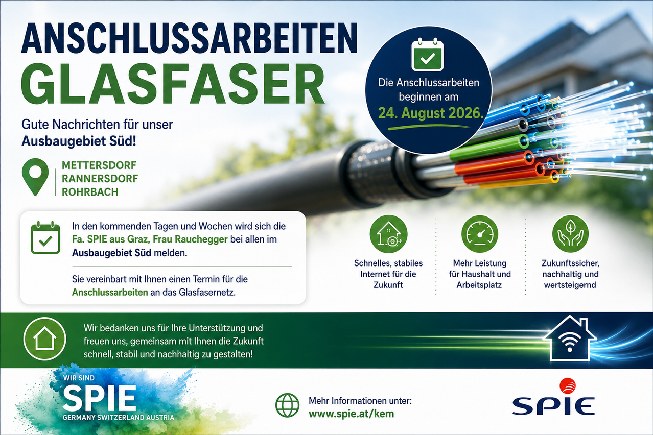 Werbeplakat für die Installation von Glasfasern in Dorf, Österreich, beginnend am 24. August 2026. Es zeigt einen großen blauen Kreis mit einem Häkchen und dem Datum, zusammen mit Symbolen für schnelles Internet, Haushalt und Arbeitsplatzvorteile.