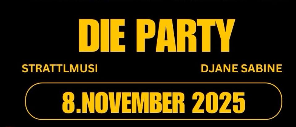 Ein Mann und eine Frau in mittelalterlicher Kleidung posieren mit einem Ziegenbock im Wald. Ein Mann in einem blauen Trikot hält einen Pokal. Event 'Die Party' von DJ Strattlmusi und DJane Sabine am 8. November 2025.