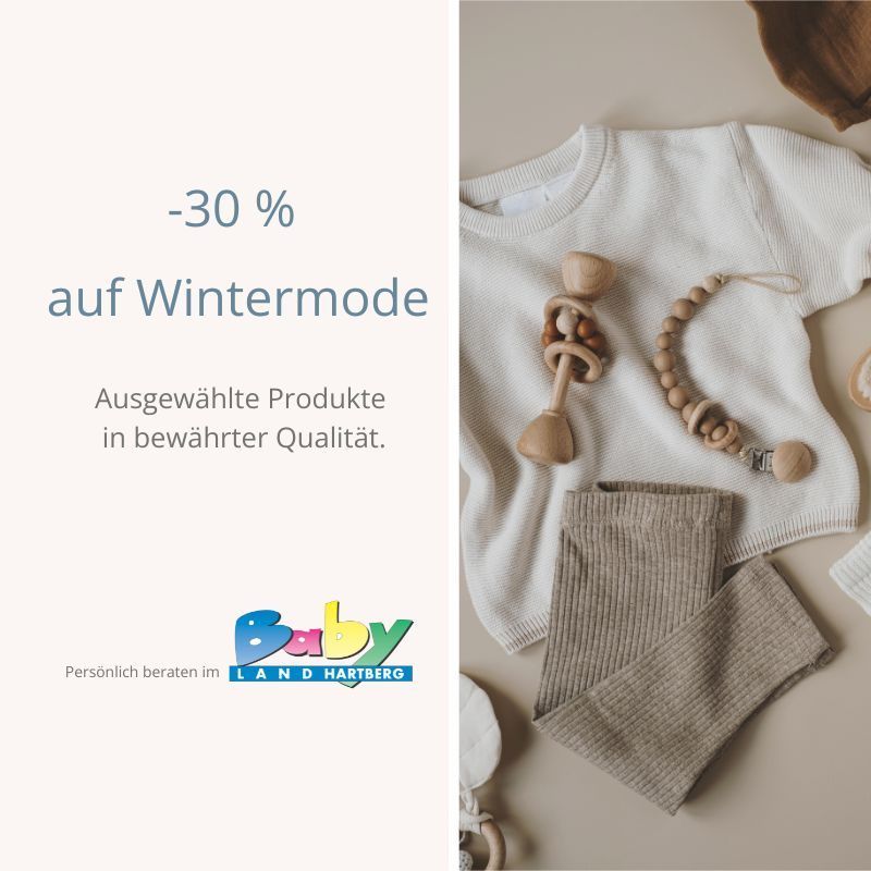 Eine Werbung für Wintermode mit 30% Rabatt auf ausgewählte Produkte. Es zeigt die Kleidung und Accessoires eines Babys auf weißem Hintergrund.