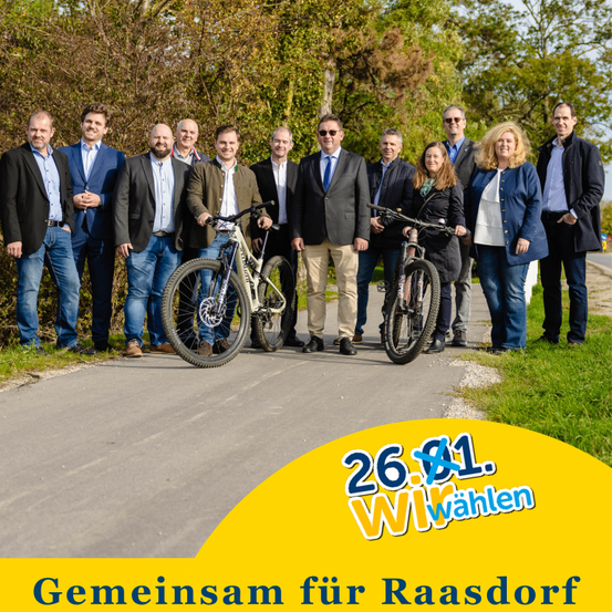 Bild enthält, People, Person, Advertisement, Poster, Coat, Jeans, Adult, Male, Man, Wheel