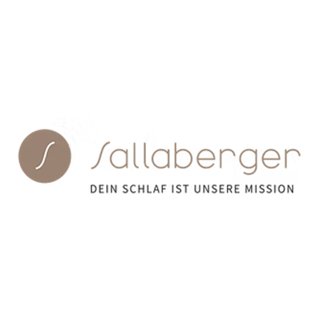 Das Logo von Sallaberger zeigt einen braunen Kreis mit einem 's' darin, begleitet von dem Text 'Dein Schlaf ist unsere Mission.'
