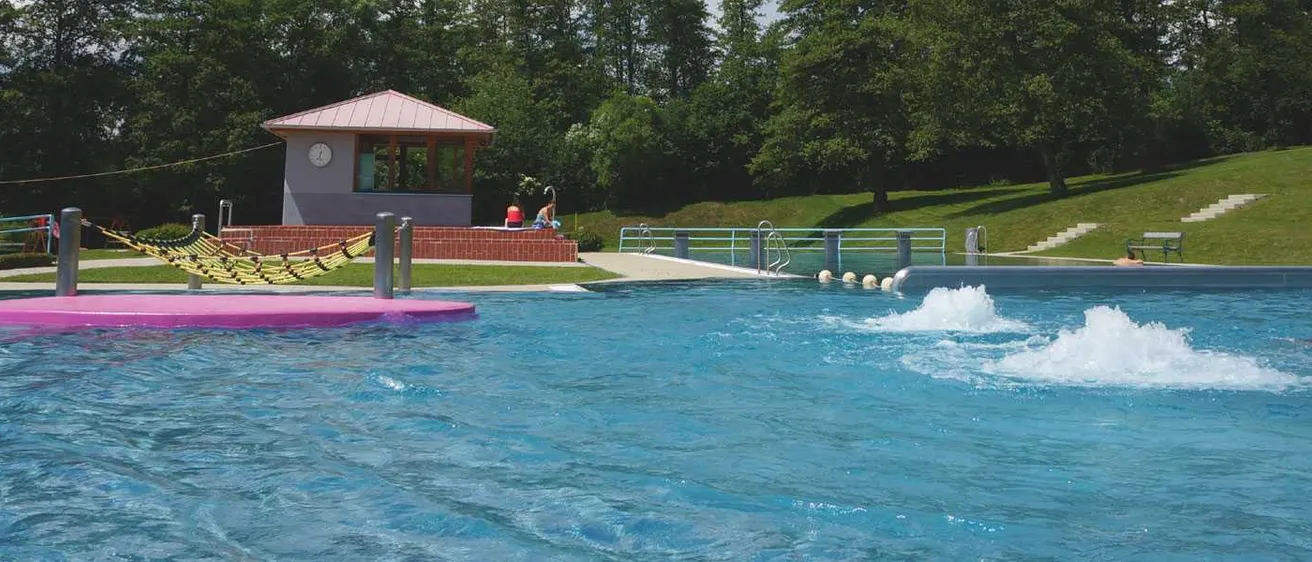 Hotel, Resort, Nature, Outdoors, Scenery, Pool, Water, Swimming Pool, Person, Grass