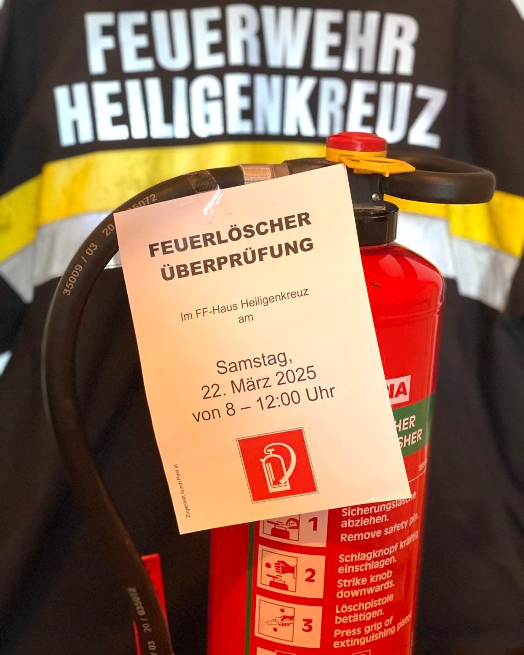 Bild enthält, Business Card, Paper, Text, Document, Receipt