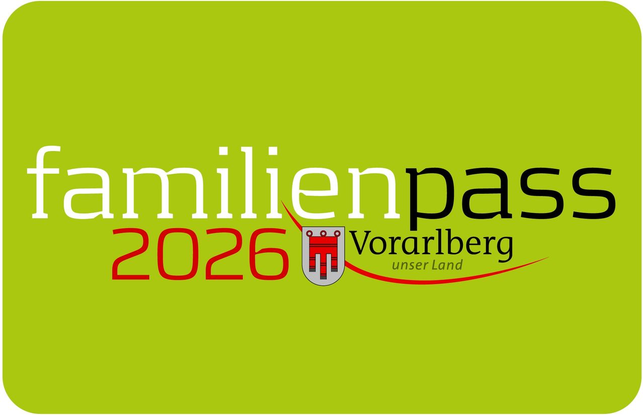 Grüner Hintergrund mit weißen Texten 'millionenpass 2026' und rot 'Vorarlberg'. Wappenlogo mit rotem 'M' und weißem '2026' darunter. Slogan 'unser Land'.