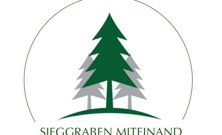Das Bild zeigt ein Logo mit einem grünen Baumsymbol in der Mitte, umgeben von einem weißen Kreis. Darunter stehen die Worte 'SIEGGRABEN MITEINAND' in fetten, grünen Buchstaben. Der Hintergrund ist weiß.