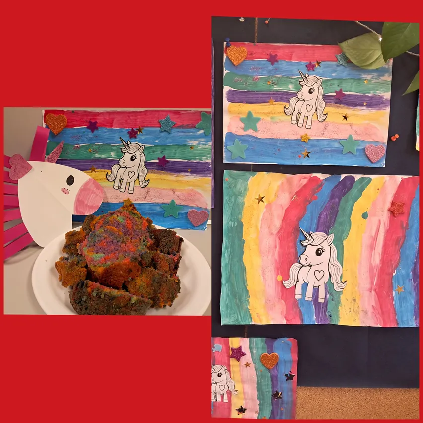 Eine Collage zeigt farbenfrohe Einhorn-Kunstwerke und einen farbenfrohen Kuchen auf einem weißen Teller. Der Kuchen hat Regenbogenfarben und die Kunstwerke zeigen Einhörner mit Sternen und Herzen.