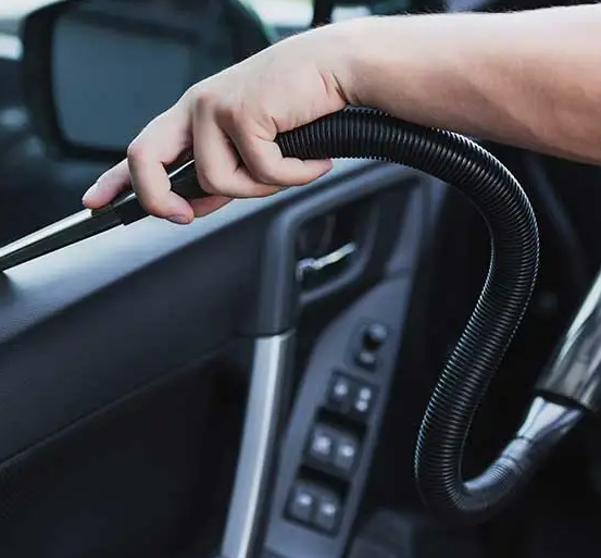 Bild enthält, Transportation, Vehicle, Car, Smoke Pipe