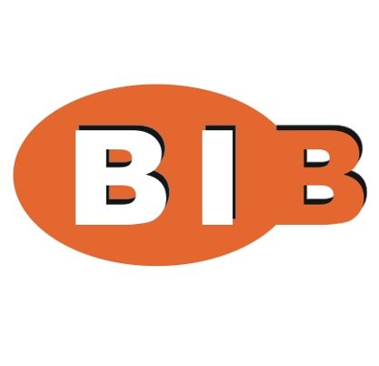 Ein orangefarbener Oval mit weißen Buchstaben, die das Wort BIB bilden, auf weißem Hintergrund.