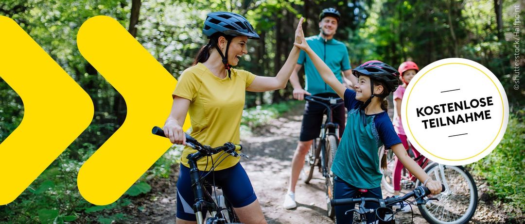 Plakat für eine Radtour am Klopeiner See am 8. Mai 2026 um 10 Uhr. Es wirbt für kostenlose Teilnahme und zeigt eine Familie auf Fahrrädern im Wald.