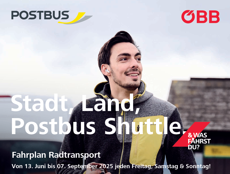 Postbus Shuttle Werbung mit einem lächelnden Mann. Es bietet Reisen von der Stadt zum Land freitags, samstags und sonntags vom 13. Juni bis 7. September 2025 an.