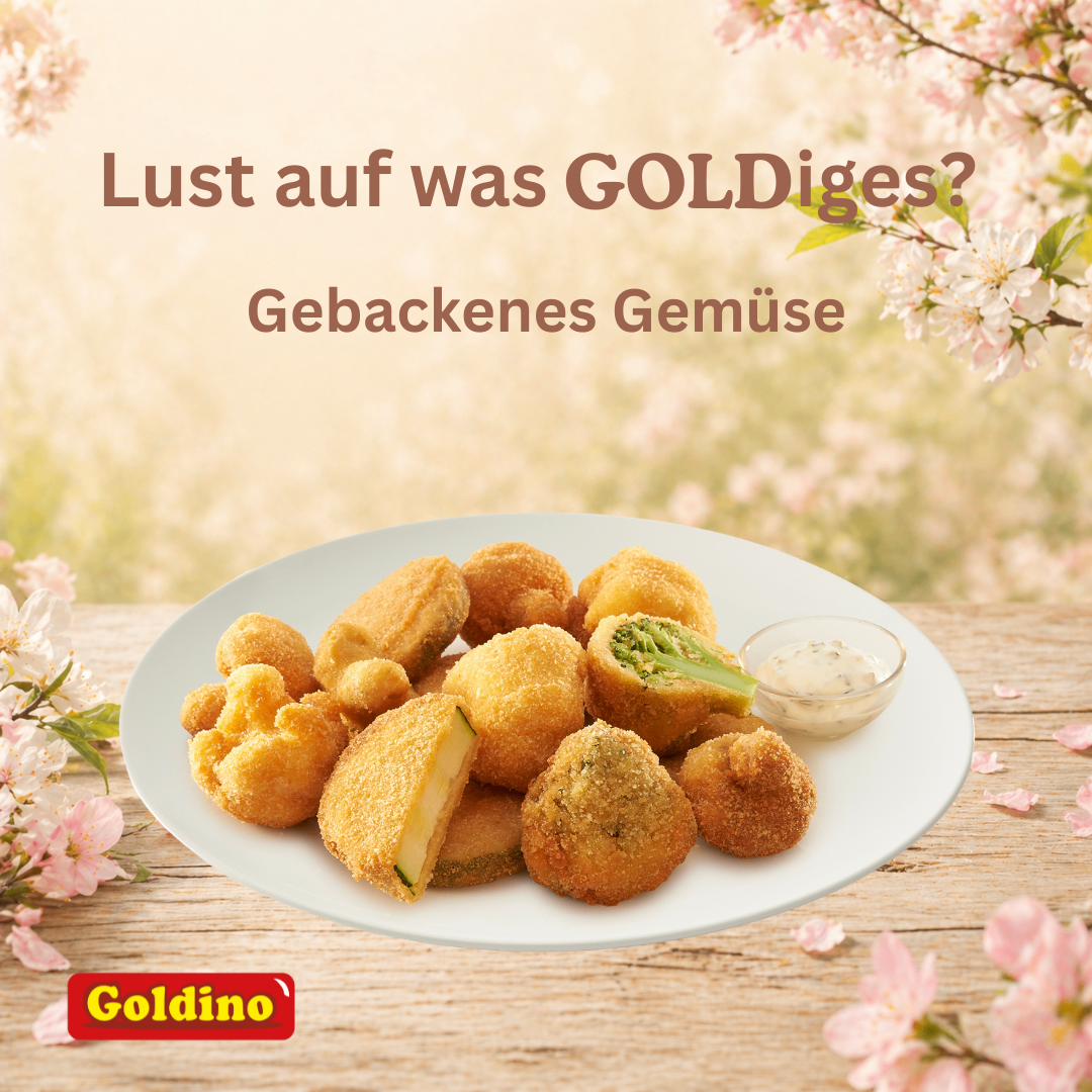 Ein Teller mit gebratenem Gemüse und einer cremigen Dip-Sauce auf einem Holztisch, mit einem verschwommenen Hintergrund aus rosa Blumen und Blättern.