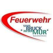 Das Logo der Feuerwehr der Stadt Bruck an der Mur, mit dem Text 'Feuerwehr Stadt Bruck an der Mur' in Rot und Weiß mit roter Umrandung.