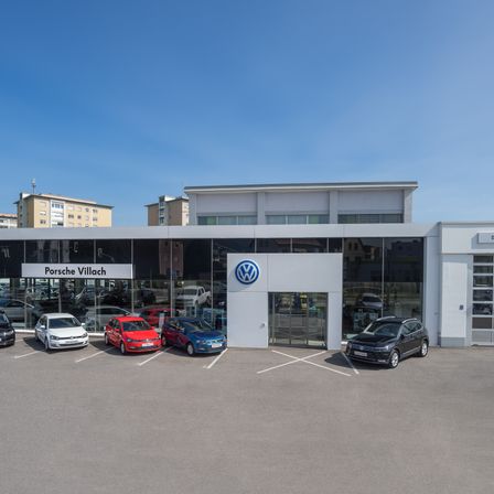 Bild enthält, Car, Car Dealership, Transportation, Vehicle, Architecture, Building, Machine, Wheel, Outdoors