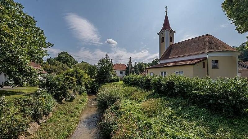 v1_migrated_image_42240936