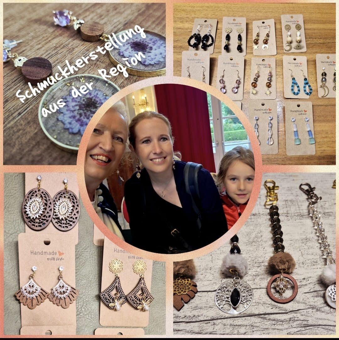 Eine Collage zeigt handgefertigten Schmuck, einschließlich Ohrringe und Anhänger. Das Hauptfoto zeigt zwei lächelnde Frauen mit einem Kind. Der Text lautet 'Schmuckherstellung aus der Region'.