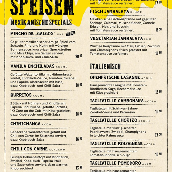 Ein Menü mit mexikanischen Spezialitäten wie Pinto de Galgos, Vanilla Enchiladas und Burritos. Auch italienische Gerichte wie Ofenfrische Lasagne und Tagliatelle Carbonara. Jedes Gericht wird mit Zutaten und Preis beschrieben.