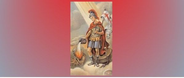 Eine Illustration zeigt einen römischen Soldaten mit einem Kreuz, der über einem Feuer steht.