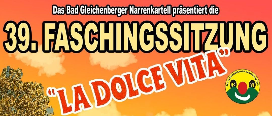 Plakat für die 'La Dolce Vita'-Veranstaltung. Es zeigt zwei Männer in einem Auto, einer winkt. Termine sind 13., 14. und 15. Februar 2026, Zeiten sind 19, 19 und 17 Uhr. Ort ist Gleichenberg-Halle.