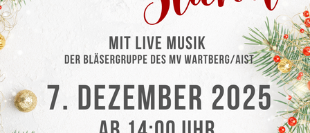 Plakat für Punsch Stand mit Live-Musik der Blasergruppe MV Wartberg/Aist am 7. Dezember 2025, Beginn 14:00 Uhr, bei Fam. Auer/Schönreith 22. Weihnachtsdekoration im Hintergrund.