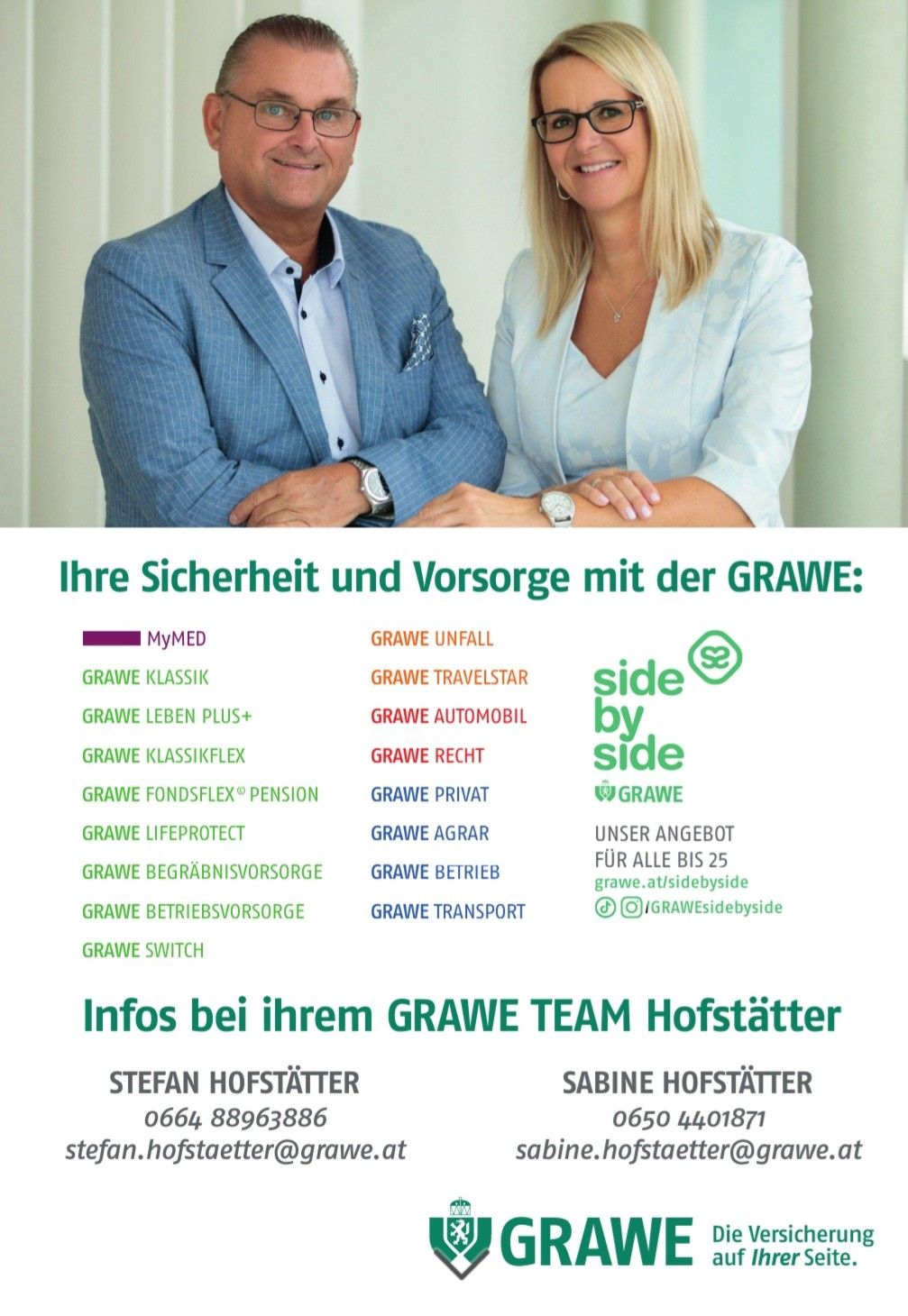 Werbung für GRAWE Versicherungsdienstleistungen. Zwei Personen posieren mit verschiedenen GRAWE-Produkten. Kontaktdaten für Stefan und Sabine Hofstätter werden bereitgestellt.