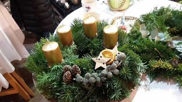 Bild enthält, Plant, Tree, Christmas, Christmas Decorations, Festival, Christmas Tree