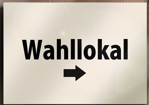 Bild enthält, Sign, Symbol, White Board, Text