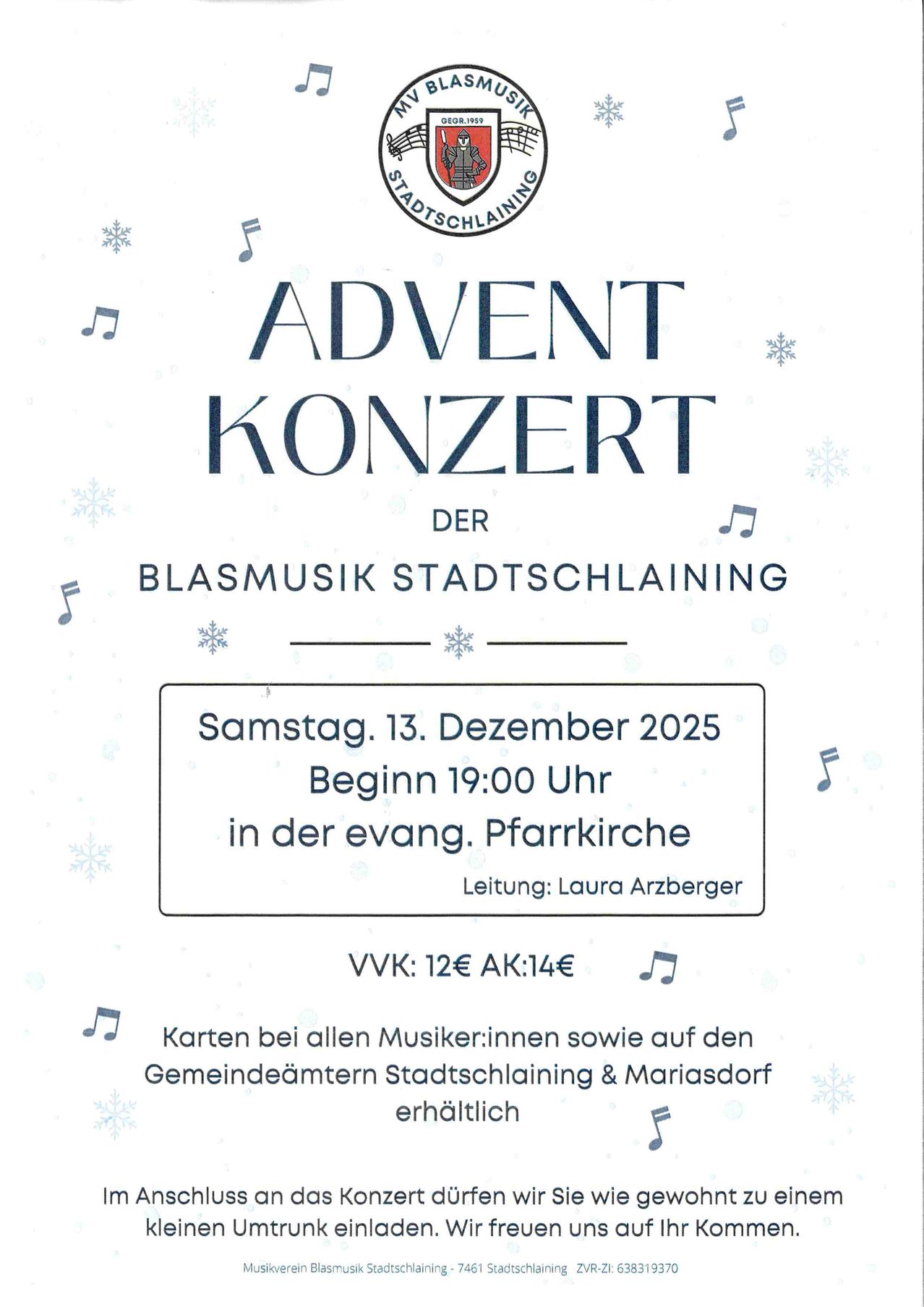 Ein Plakat für ein Adventskonzert von Blasmusik Stadtschlainning. Es findet am Samstag, 13. Dezember 2025, um 19:00 Uhr in der evangelischen Pfarrkirche statt. Tickets sind bei den Musikern und Gemeindeämtern von Stadtschlainning und Mariasdorf erhältlich.