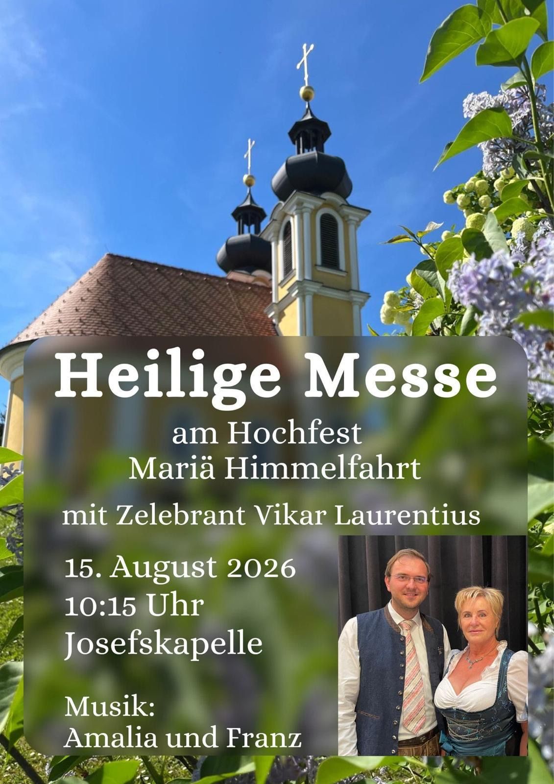 Plakat für eine religiöse Veranstaltung mit einer Kirche, einem Kreuz und einem Paar. Die Veranstaltung ist eine Heilige Messe am 15. August 2026 um 10:15 Uhr.