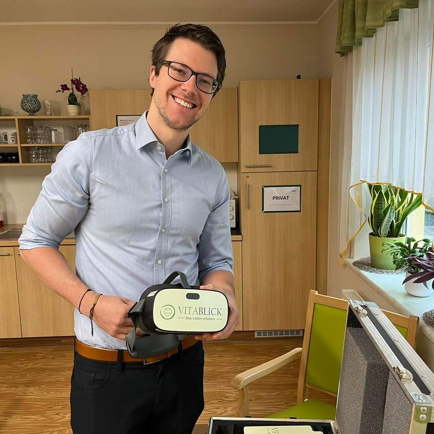 Bild enthält, Plant, Face, Head, Person