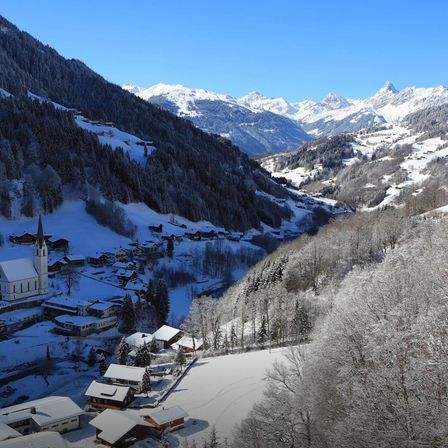 Bild enthält, Outdoors, Nature, Scenery, Mountain, Mountain Range, Peak, Slope, Ice, Snow, Landscape