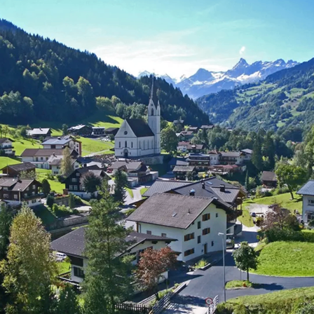 Bild enthält, Outdoors, Nature, Countryside, Rural, Village, Architecture, Building