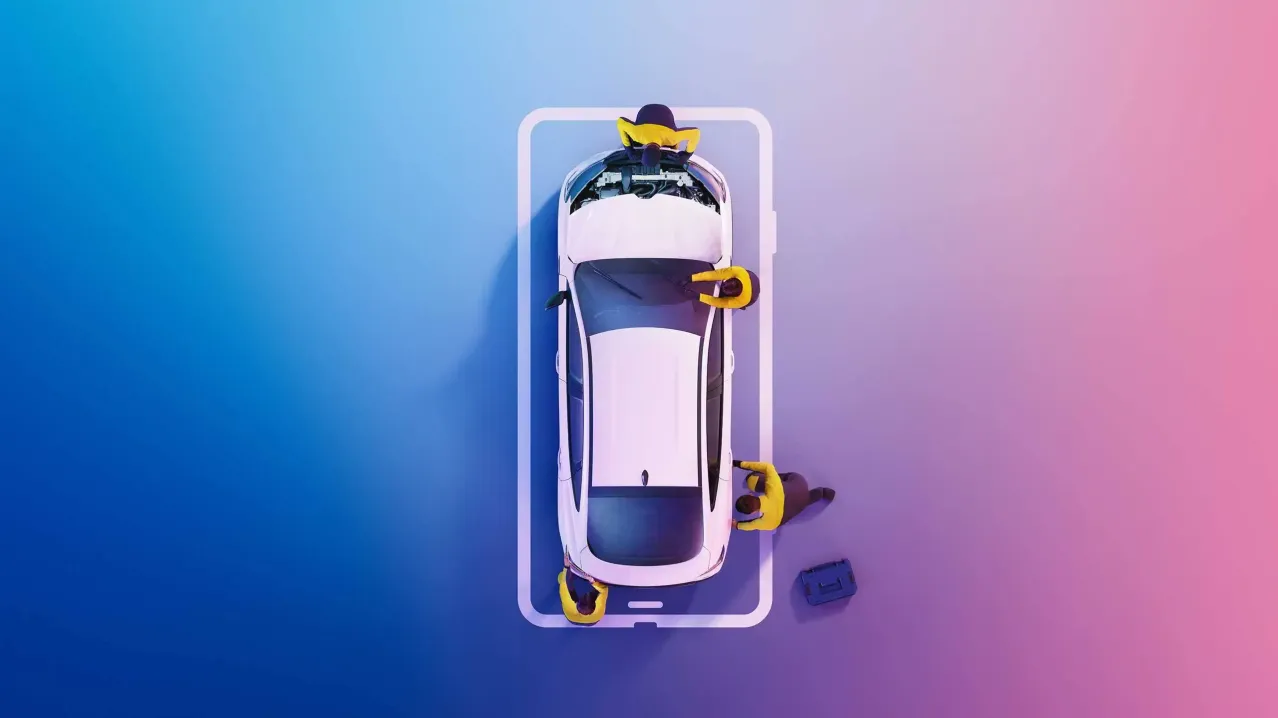 Eine Vogelperspektive eines Autos mit geöffneter Motorhaube, zwei Arbeiter in gelben Jacken reparieren es. Ein blauer Werkzeugkasten steht rechts.